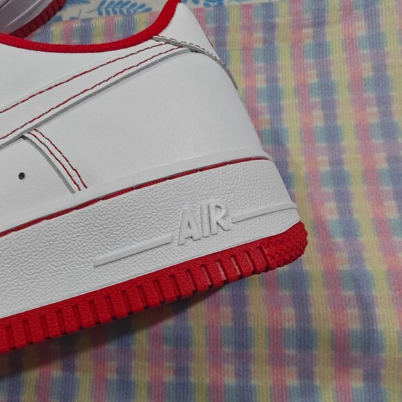 Nike Low-Top Sneakers - Picture 2 of 8